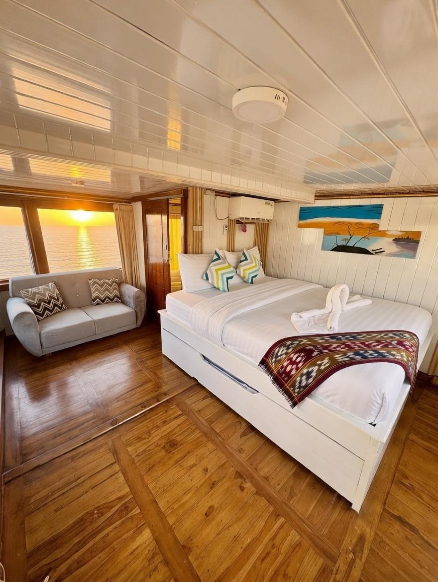 Sumbawa Master Cabin – Princess Nabila Phinisi