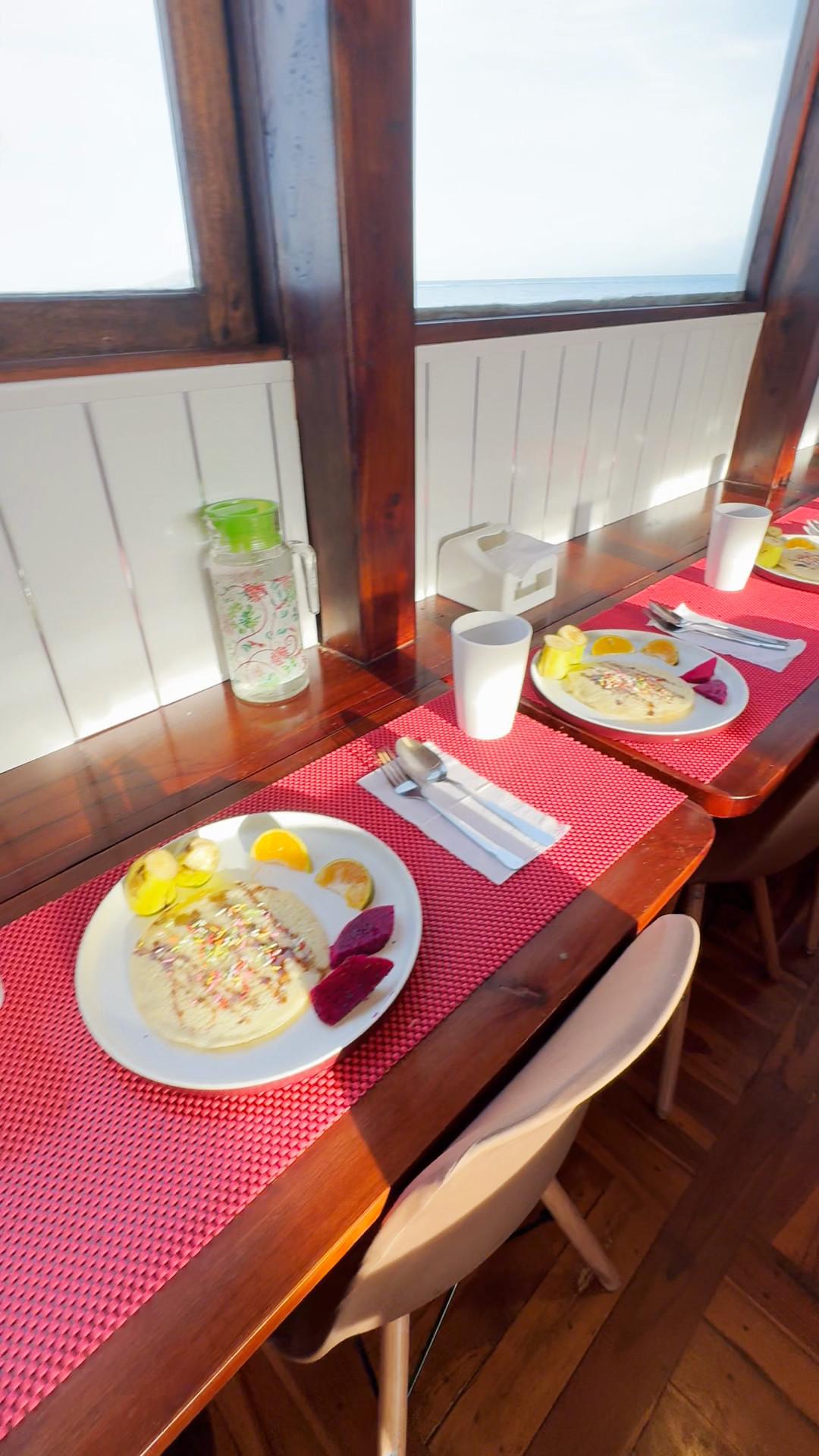 Indoor restaurant – Princess Nabila Phinisi