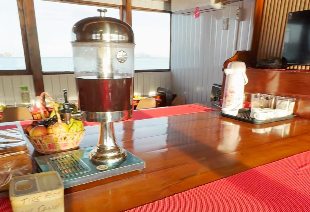 Indoor restaurant – Princess Nabila Phinisi