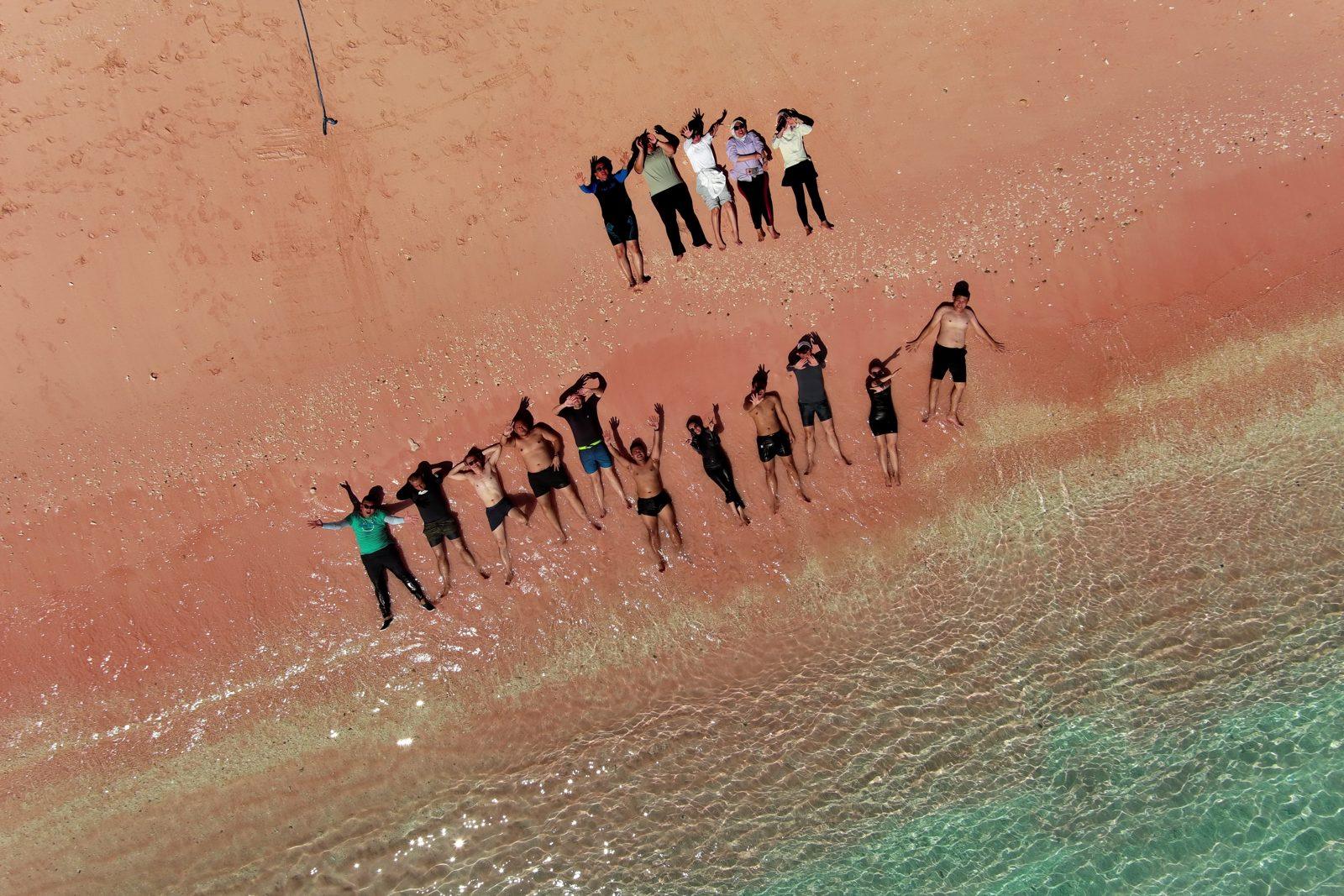 Pink Beach – Aerial, large group formation on pink sand (Taken on a real Komodo Explorer trip)