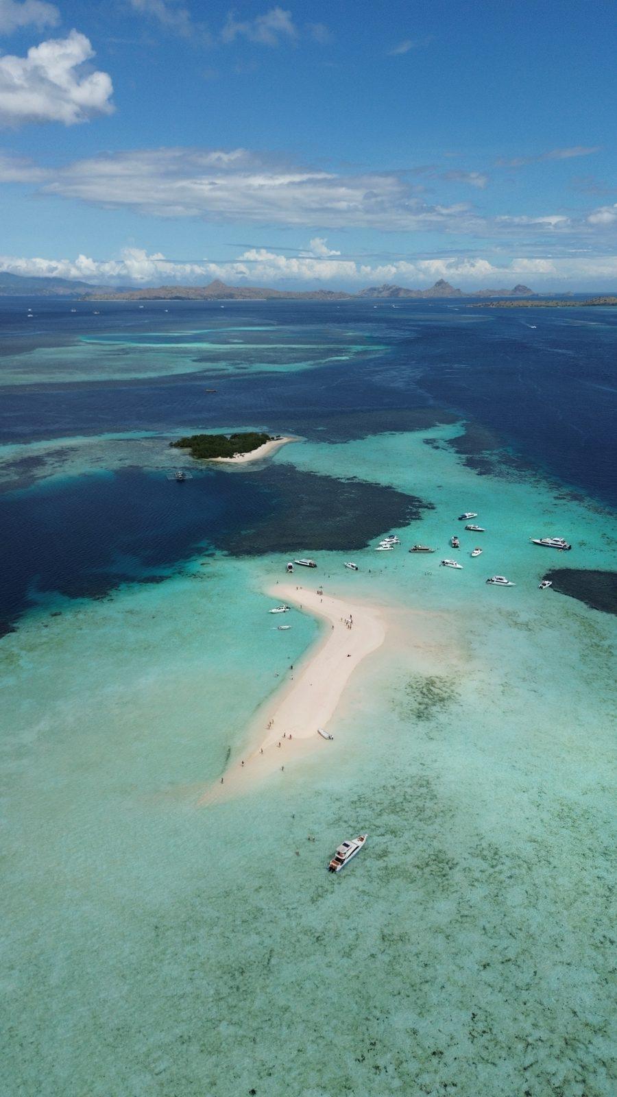 Princess Nabila Phinisi – Taka Makassar sandbar: when it shows and what a group does there